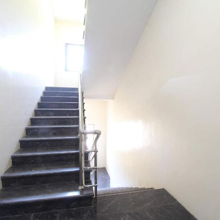 Hotel E S Residency Theni Allinagaram Exterior foto