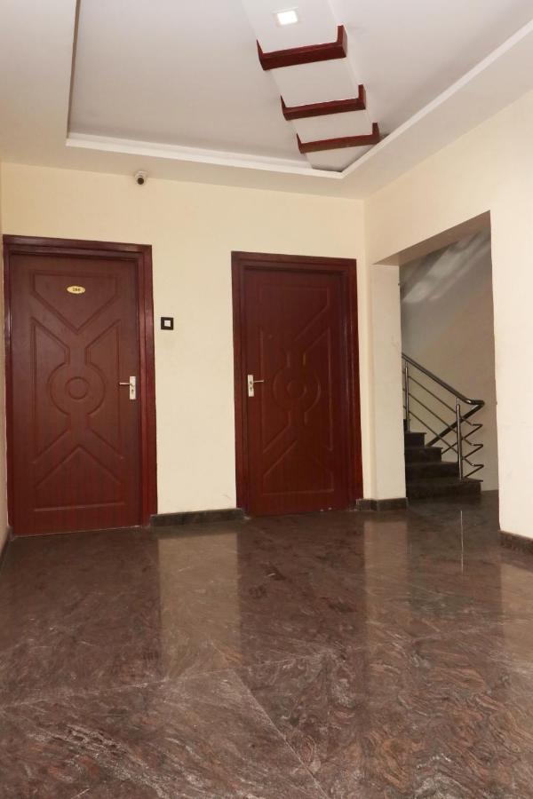Hotel E S Residency Theni Allinagaram Exterior foto