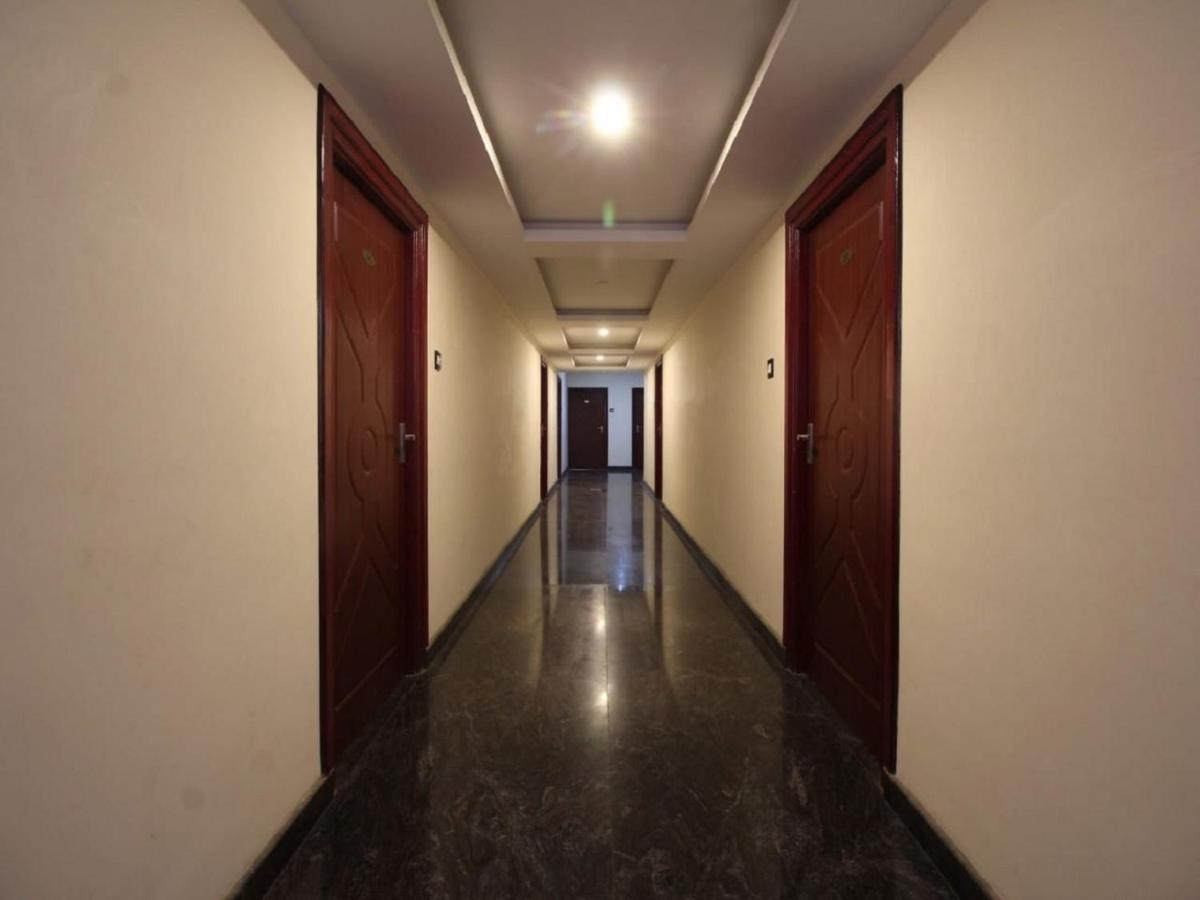 Hotel E S Residency Theni Allinagaram Exterior foto